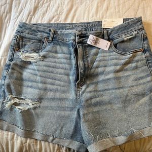 Size 20 American Eagle AE mom shorts distressed NWT